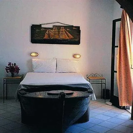 Danai * Agia Anna (Naxos)